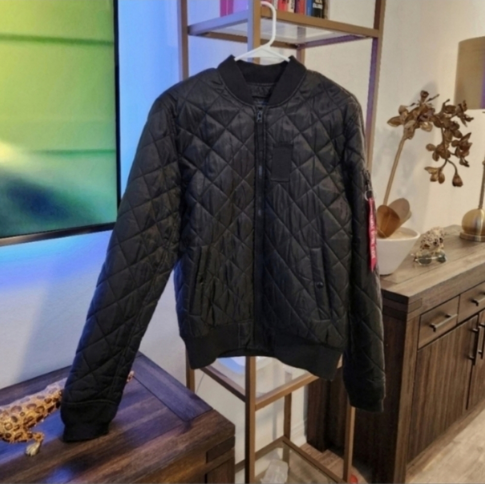 Alpha Industries INC. Black Quilted Bomber Jacket, Size M *UNISEX*